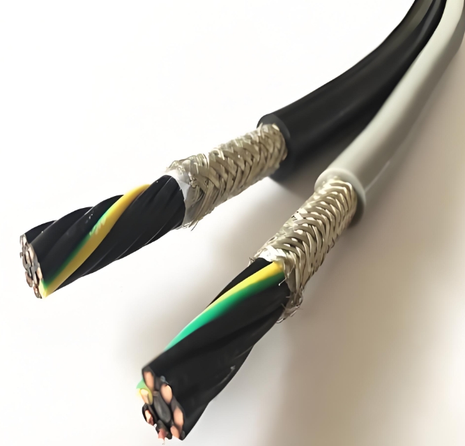 拖鏈電纜相對普通電纜有什么特點和優勢呢.jpg 拖鏈電纜相對普通電纜有什么特點和優勢呢.jpg